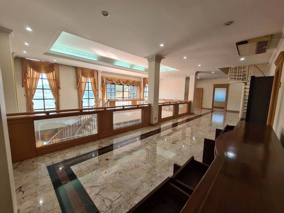 รูป ขายด่วน 28 ล้านบาท ค่าโอนผู้ซื้อออก ยินดีรับนายหน้า ให้ค่าคอม 1 ล้านบาท (เงื่อนไขเป็นไปตามที่ตกลง) เจ้าของขายเอง ติดต่อโทรเท่านั้น กนก 063-993-6966 - รูปที่ 6/26