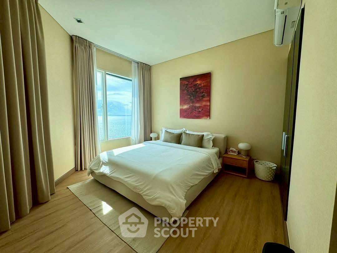 รูป คอนโด 3-ห้องนอน ที่ รีเฟล็คชั่น จอมเทียน บีช พัทยา ใกล้ เมืองพัทยา (ID 2761104) - รูปที่ 9/17