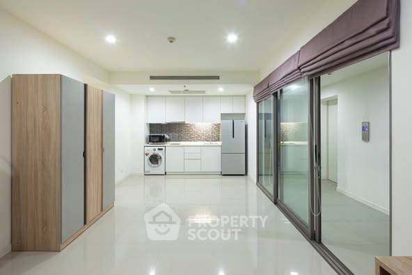picture 2-BR Condo at Star View close to Phra Ram 3 (ID 2333854) - 2/11
