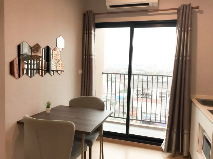 For Rent Plum Condo Pinklao Station Line : @condo24 (with@too)