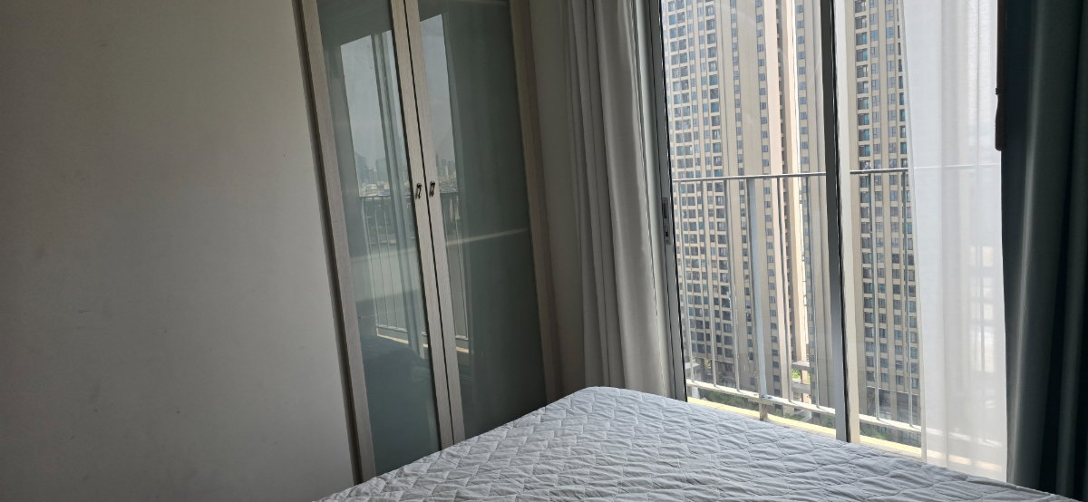 picture Chapter One Modern Dutch  8,500 /month - 7/13