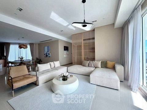 3-BR Condo at Reflection Jomtien Beach Pattaya close to Pattaya (ID 2761104)