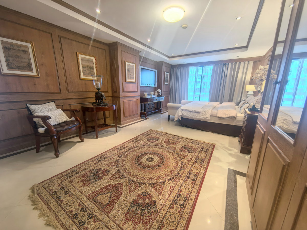 picture Luxurious unit right in beach-front! - 13/36