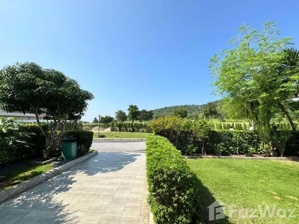 picture Pool villa at Black Mountain 6148242 - 12/18