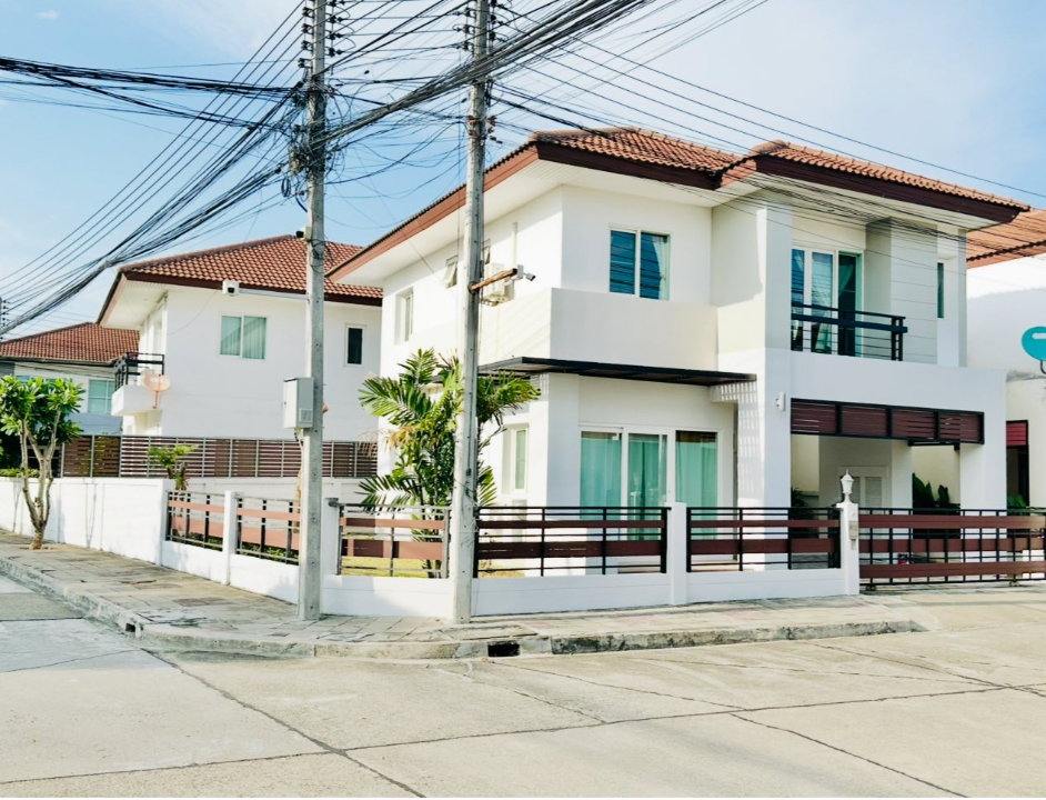 รูป ให้เช่าบ้านโครงการ The Urbana 1 บรรยากาศสงบ เฟอร์นิเจอร์ครบ ใกล้โรงเรียน Unity international school ติดถนนใหญ่ ใกล้วงแหวนรอบ2 เดินทางสะดวก -RW007807 - รูปที่ 2/16