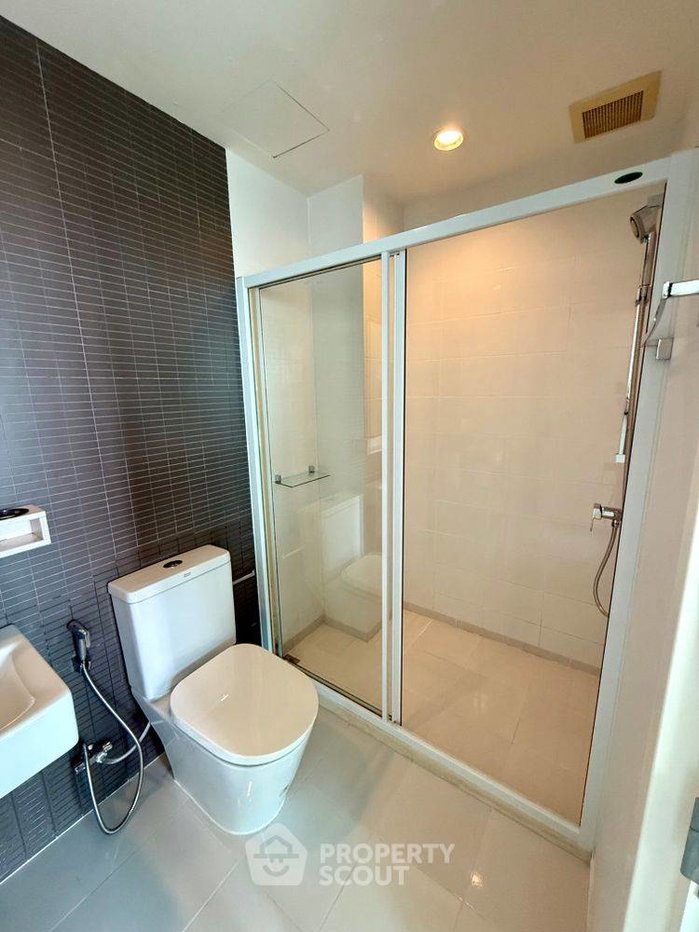 รูป คอนโด 1-ห้องนอน ที่ เดอะคีย์ สาทร-ราชพฤกษ์ ใกล้ BTS วุฒากาศ (ID 2746726) - รูปที่ 8/9