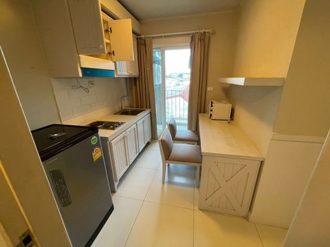 รบกวนแอดไลน์เท่านั้น // 💞 Groovy Condo ตึกF ชั้น 4 พร้อมอยู่