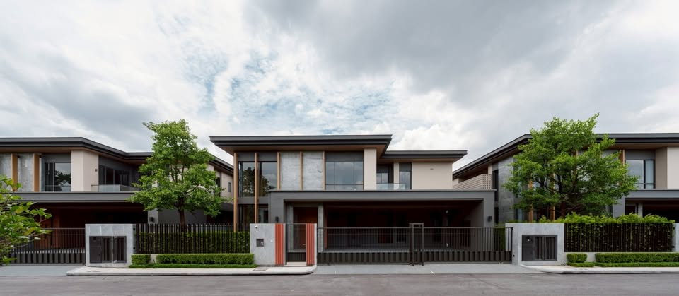 รูป ขายบ้าน Siraninn Residences Pattanakarn/ศิรนินทร์ เรสซิเดนเซส พัฒนาการ (S6810008) ID Line : @baan88 - รูปที่ 1/11