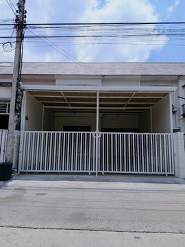 ขายทาวน์เฮ้าส์ 2 ชั้น หมู่บ้านพฤกษา67 แบบ 3 ห้องนอน 2 ห้องน้ำ ใกล้รถไฟฟ้าคูคต รีโนเวทใหม่พร้อมอยู่ ฟรีโอน (TS0036)