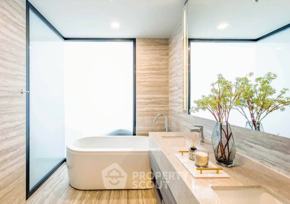 picture 2-BR Condo at Celes Asoke near MRT Sukhumvit (ID 2589611) - 11/12