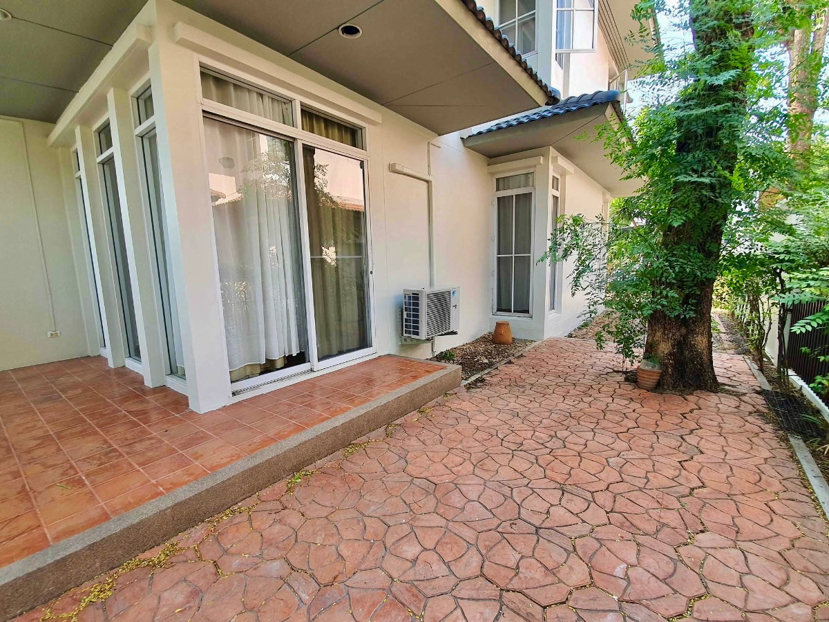 รูป ให้เช่าบ้านเดี่ยว 2 ชั้น หมู่บ้านบางกอกวิลล่า เลียบด่วนเอกมัย–รามอินทรา บ้านเดี่ยวในเมือง เป็นส่วนตัว เดินทางสะดวก ใกล้ทางด่วนและโรงเรียนนานาชาติ - รูปที่ 7/8