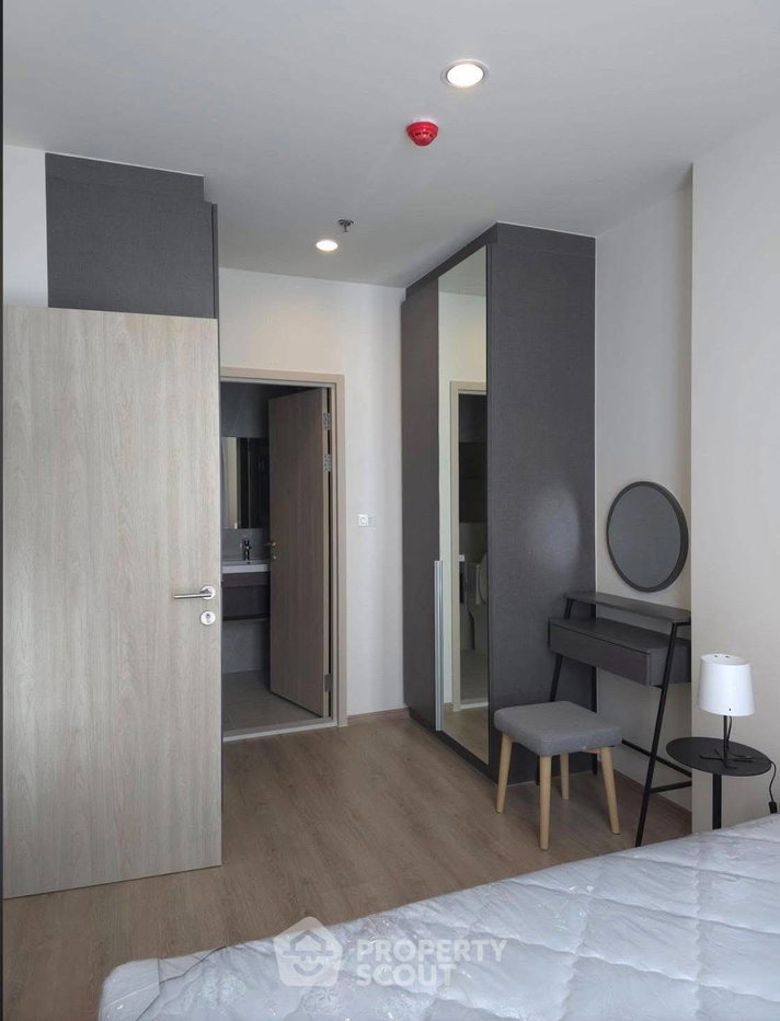 picture 1-BR Condo at Nue District R9 near MRT Phra Ram 9 (ID 2761744) - 8/11