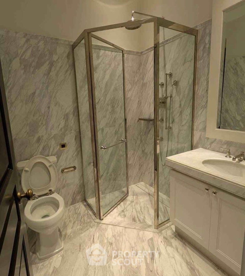 picture 3-BR Condo at 98 Wireless near BTS Phloen Chit (ID 2768348) - 9/13