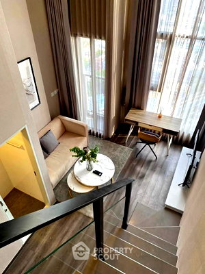 Condos for rent : High-Floor 1-BR Condo At Knightsbridge Space Ratchayothin, BTS Ratchayothin (ID 2576126)