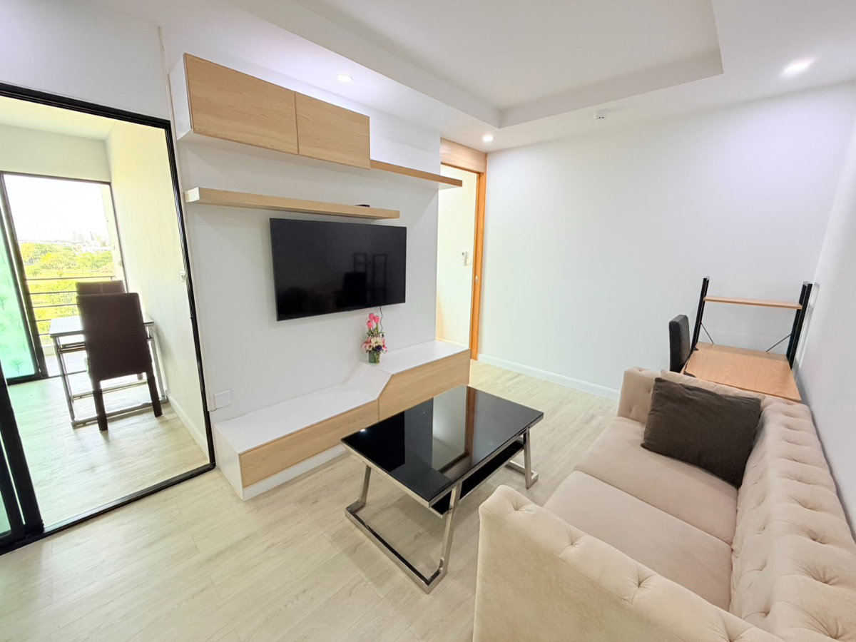 รูป ให้เช่า 2 ห้องนอน เฟอร์นิเจอร์ครบ วิวสนามกลอฟ V Condo ศาลายา  - รูปที่ 1/9