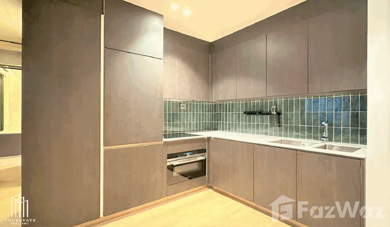 picture . 6038156 - 5/11