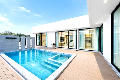 เช่าบ้านเดี่ยว บางละมุง ชลบุรี : ให้เช่าบ้านเดี่ยวสไตล์โมเดิร์น เดอะพูลวิลล่า ใจกลางเมืองพัทยา