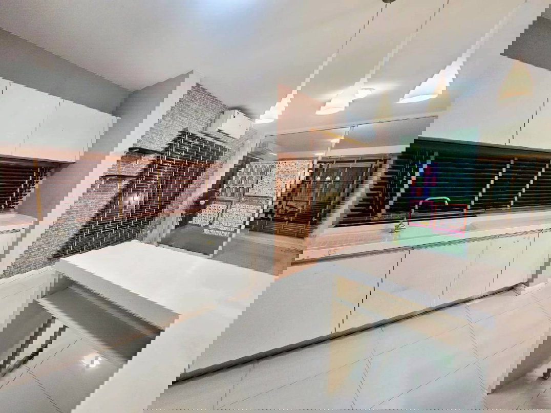 รูป  บ้านเดี่ยวหลังใหญ่ โซนทะเลสาบ ทำเลดี วัชรพล – สายไหม 🔥 📍 หมู่บ้านมัณฑนา เลค วัชรพล (Land & Houses) - รูปที่ 9/31