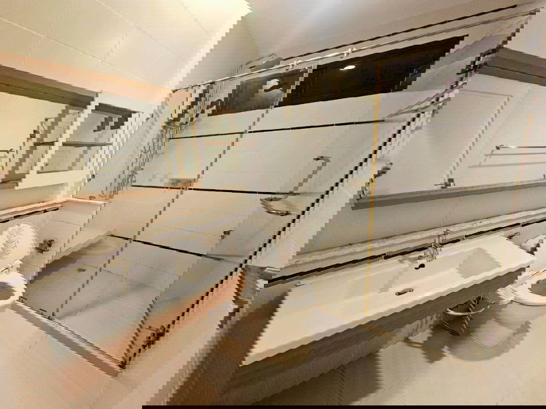 รูป  บ้านเดี่ยวหลังใหญ่ โซนทะเลสาบ ทำเลดี วัชรพล – สายไหม 🔥 📍 หมู่บ้านมัณฑนา เลค วัชรพล (Land & Houses) - รูปที่ 15/31