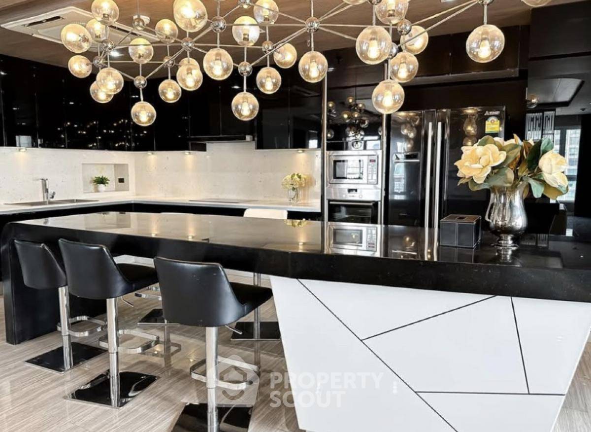 รูป คอนโด 3-ห้องนอน ที่ ซิตี้ สมาร์ท สุขุมวิท18 ใกล้ BTS อโศก (ID 2006021) - รูปที่ 2/31