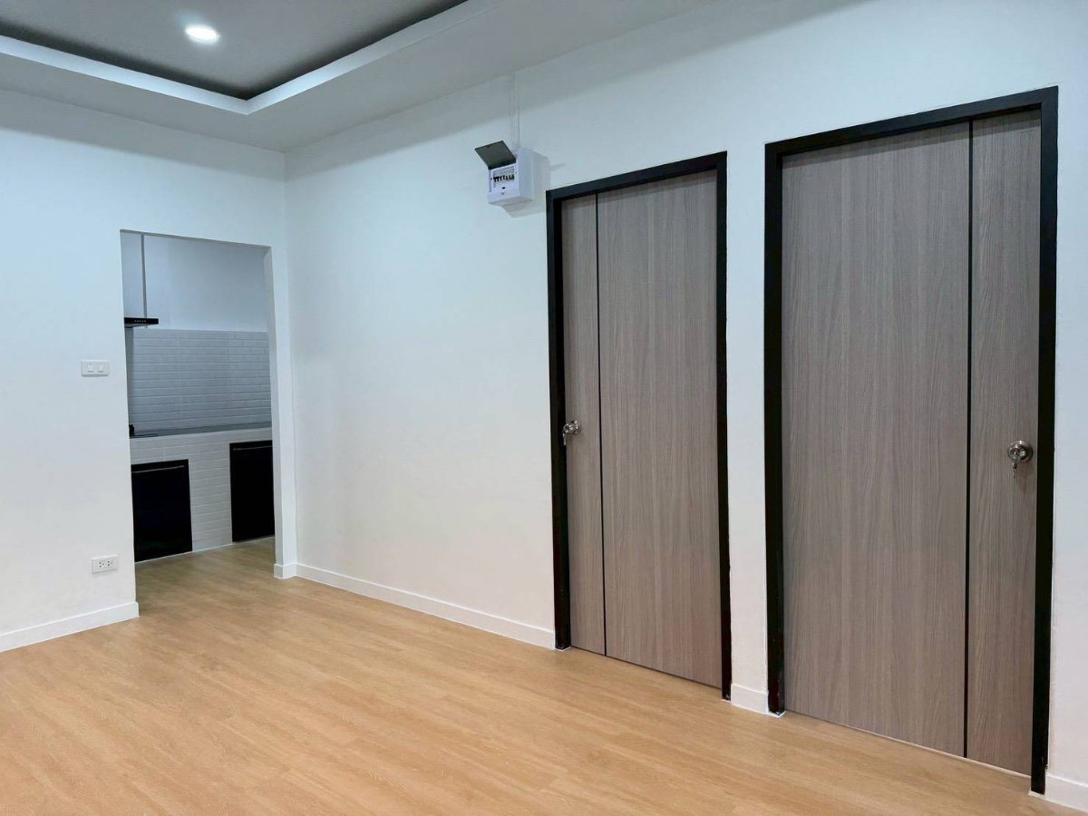 picture 🔥 Renovated Home in Kathu – Move-in Ready at Only 2.89 MB! - 8/15