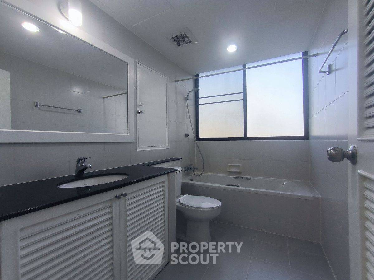 รูป คอนโด 2-ห้องนอน ที่ ศุภาลัย เพลส สุขุมวิท 39 ใกล้ BTS พร้อมพงษ์ (ID 2766537) - รูปที่ 6/9