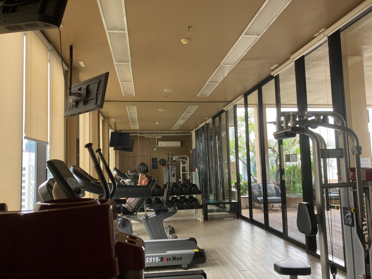 picture Condo for Rent: 1-Bedroom Unit at Noble Revent - 8/15