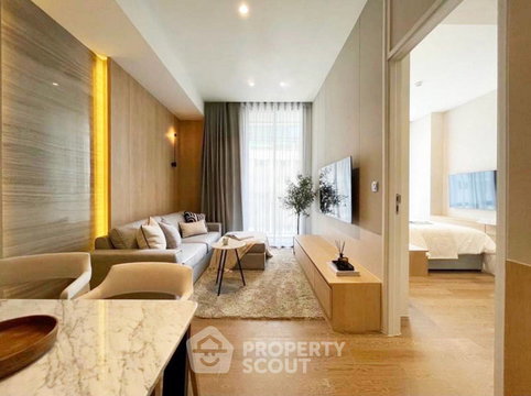 1-BR Condo at Muniq Langsuan near BTS Ratchadamri (ID 2758671)