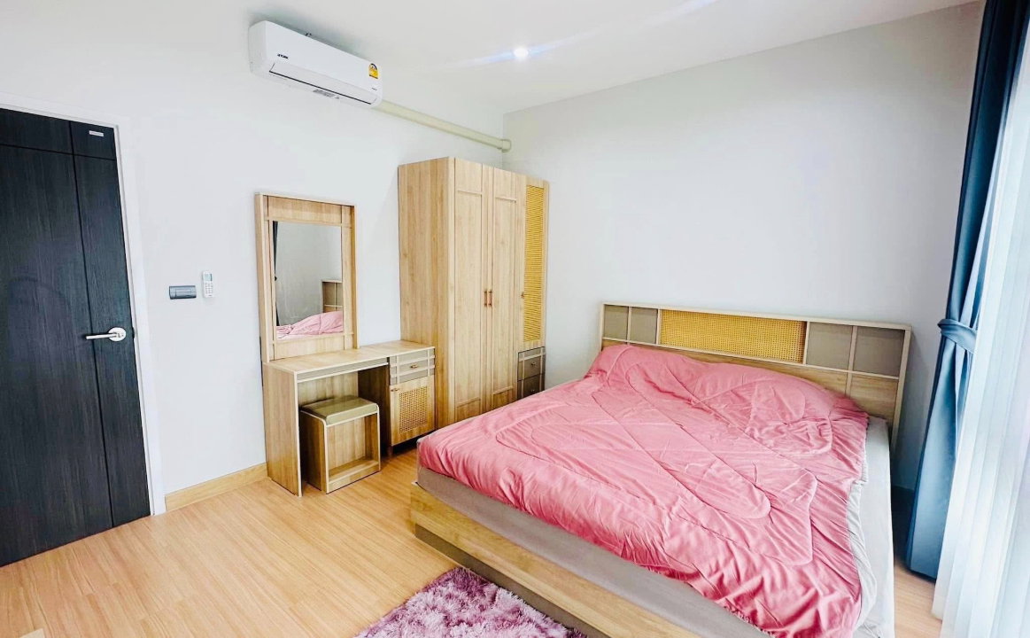รูป ให้เช่า บ้านกาญจน์กนก12 เฟส 3 บ้านสวยตกแต่งน่าอยู่ เฟอร์นิเจอร์ครบ พร้อมอยู่  ใกล้โรงเรียนUNITY CONCORD เดินทางสะดวก -RW007804 - รูปที่ 6/10