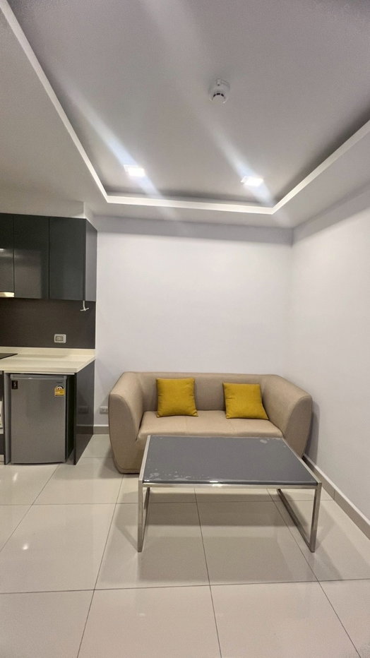 รูป ขายอาคาเดีย บีช คอนติเนนทอล (Pattaya)
วิวเขาพระตำหนักองค์พระใหญ่ บรรยากาศเหมือนบ้านตากอากาศ - รูปที่ 2/23