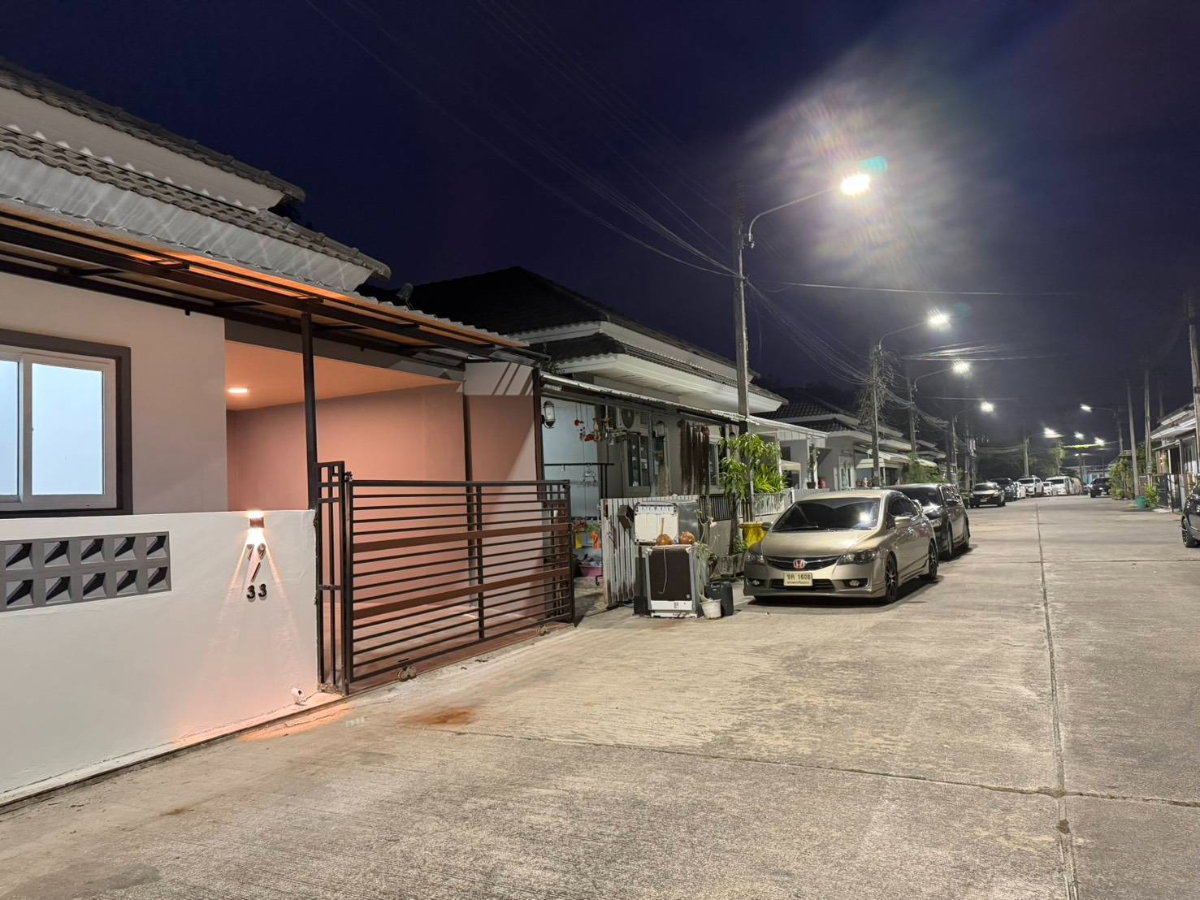 รูป 🏡 บ้านฉลอง 3 ห้องนอน ฟังก์ชันครบ พร้อมอยู่ เพียง 3.19 ล้าน! - รูปที่ 2/10