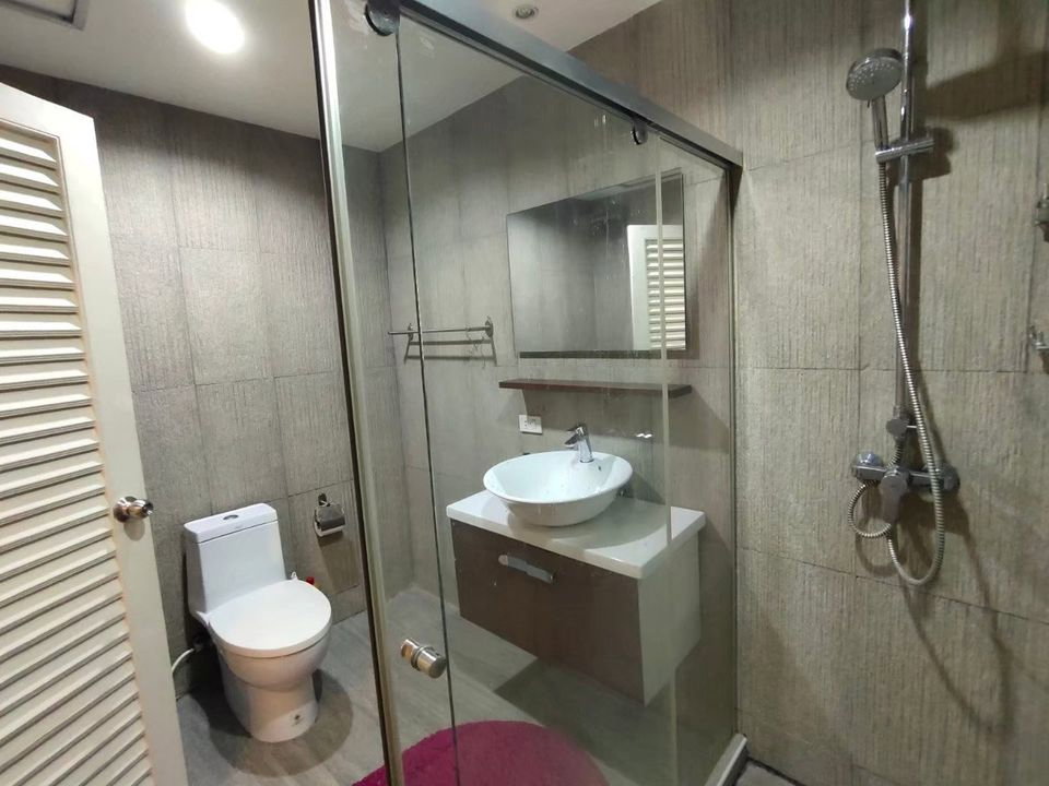 picture Silom Condominium【𝐒𝐄𝐋𝐋 & 𝐑𝐄𝐍𝐓】🔥Clear structure, giving a feeling of stability🔥 Contact Line ID: @hacondo - 10/10