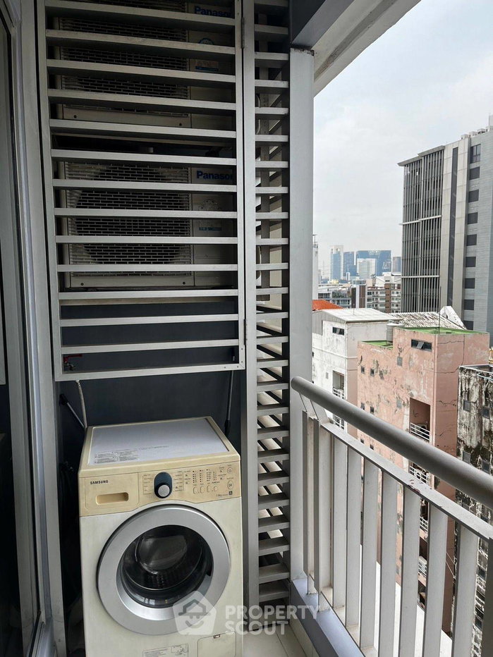 picture 1-BR Condo at Rhythm Ratchada near MRT Ratchadaphisek (ID 646157) - 10/16