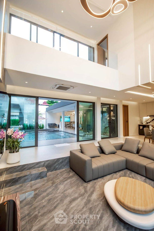 รูป วิลล่า 7-ห้องนอน ที่ นาคาวารี พูล วิลล่า ใกล้ เมืองพัทยา (ID 2768911) - รูปที่ 2/14