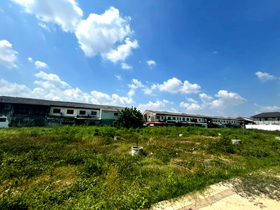 ที่ดิน เขตคันนายาว : ขายที่ดินรามอินทรา เนื้อที่ 1347 ตารางวา ใกล้แฟชั่นไอส์แลนด์ รถไฟฟ้าสายสีชมพู