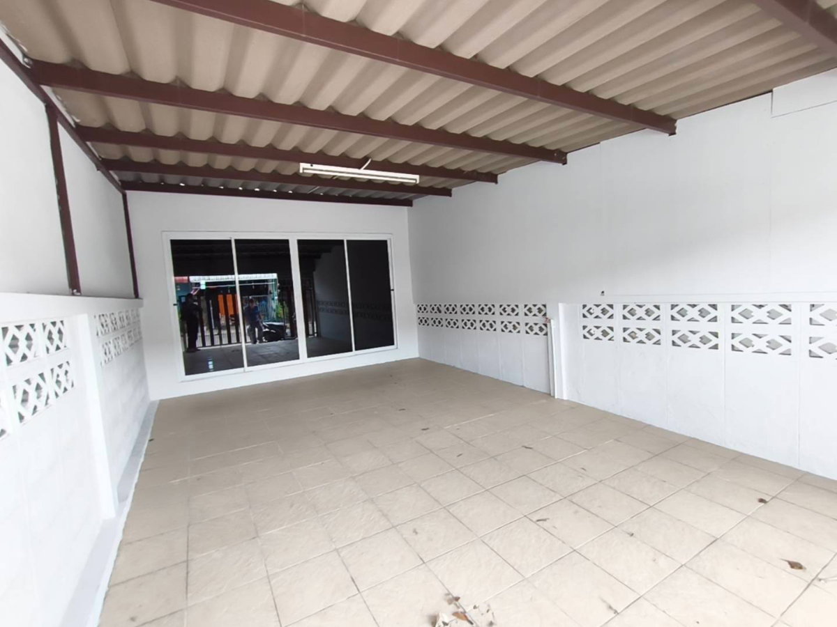 รูป ขายบ้านทาวน์เฮ้าชั้นเดียวถนน 9 กิโล ใกล้ถนนเส้นหลัก  - รูปที่ 1/10