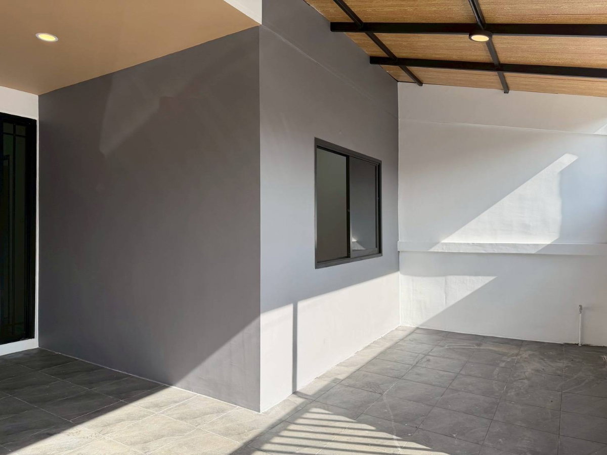 picture 🔥 Renovated Home in Kathu – Move-in Ready at Only 2.89 MB! - 4/15