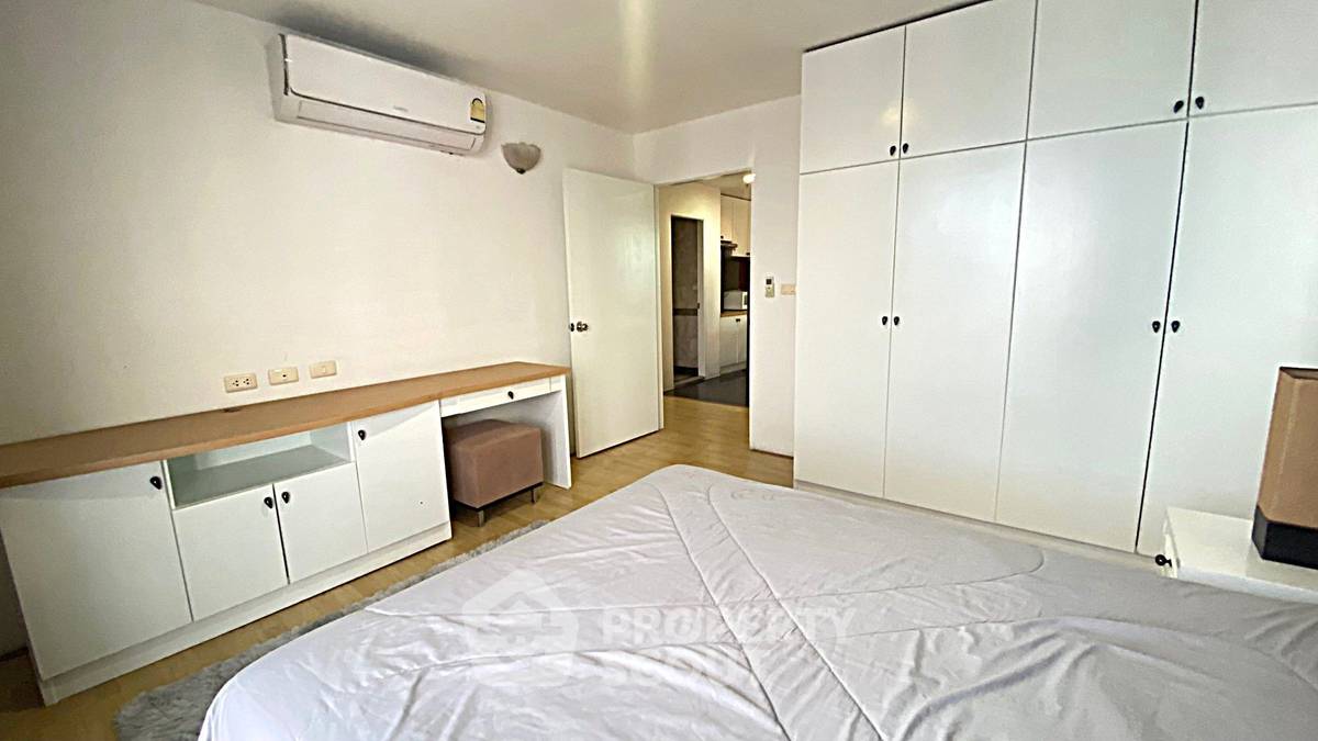 picture 2-BR Condo at Asoke Place near MRT Sukhumvit (ID 2770065) - 5/10