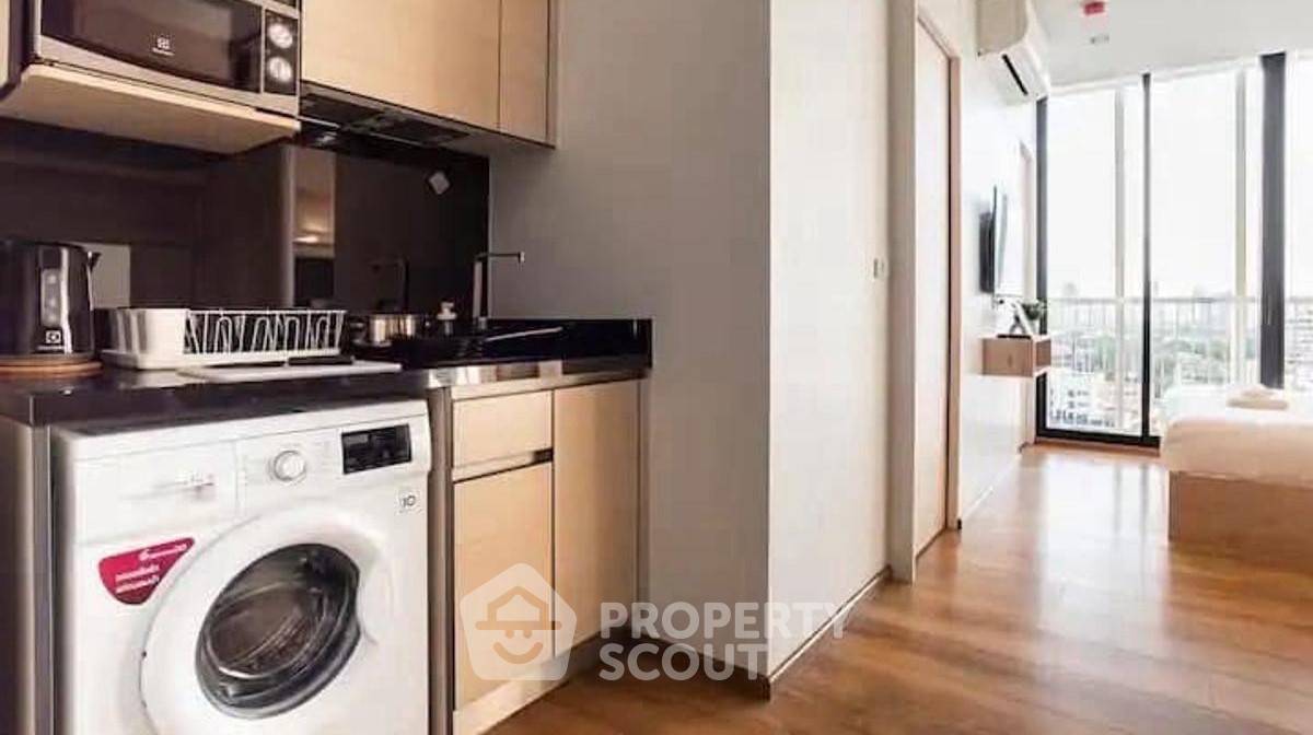 picture Studio Condo at Park Origin Phrom Phong near BTS Phrom Phong (ID 2752476) - 2/4