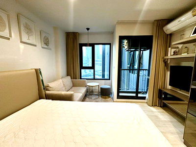 Condos for rent : Life One Wireless【𝐑𝐄𝐍𝐓】🔥Lightweight and airy overall look, with premium furnishings🔥 Contact Line ID: @hacondo