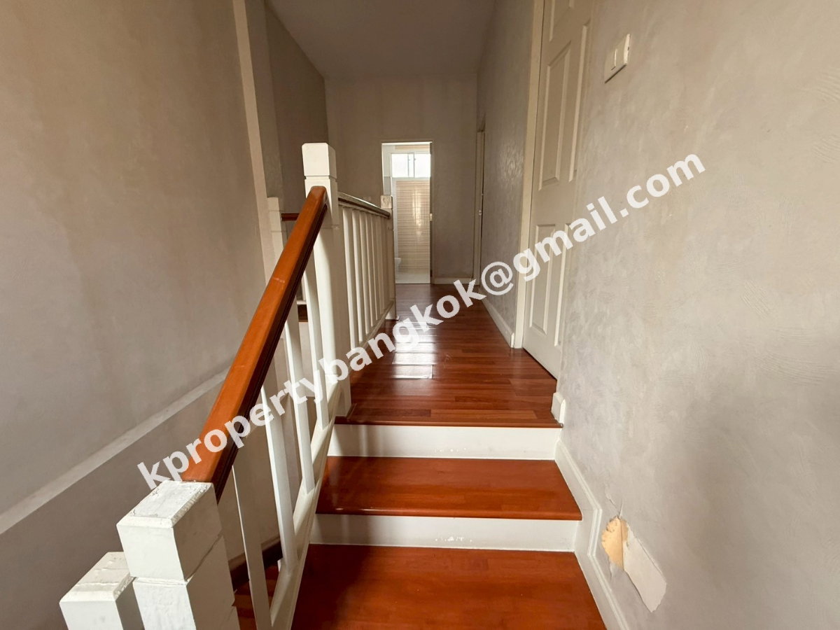 รูป ขายทาวน์โฮม 3.5 ชั้น The Metro Rama 9 ใกล้รถไฟฟ้า ใกล้มอเตอร์เวย์ 200 ตร.ม. ราคา 3.99 ล้าน - รูปที่ 20/32