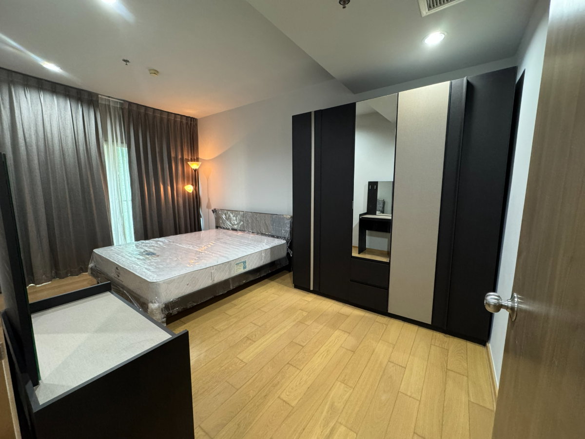 picture Condo for Rent: 1-Bedroom Unit at Noble Revent - 3/15