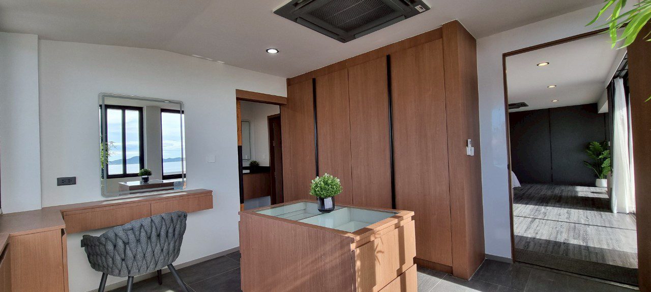 รูป Stunning Penthouse for Sale at Sombat Condoview Pattaya - รูปที่ 23/32