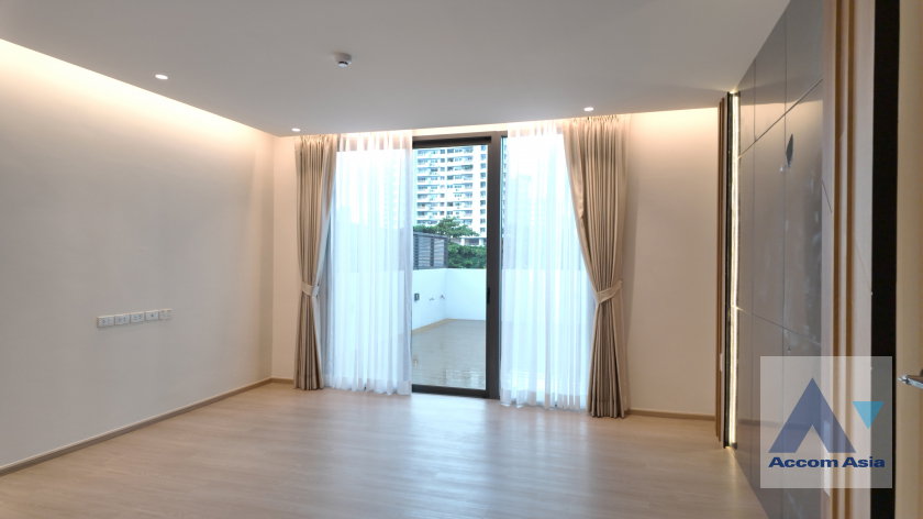 รูป 🔼🔽 AccomA 📩 Private Swimming Pool 4 BR House in Khlong Tan Nuea (AA38256) - รูปที่ 18/20