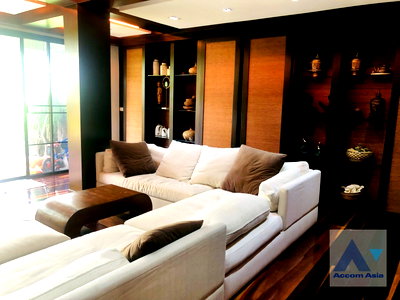 Townhouses for rent Bangkok : 🔼🔽 AccomA 📩  5 BR Townhouse @Modern style (AA43471)