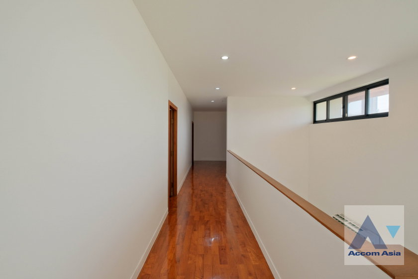 picture 🔼🔽 AccomA 📩 Pet friendly,Private Swimming Pool 4 BR House in Phra Khanong Nuea (AA18616) - 16/20