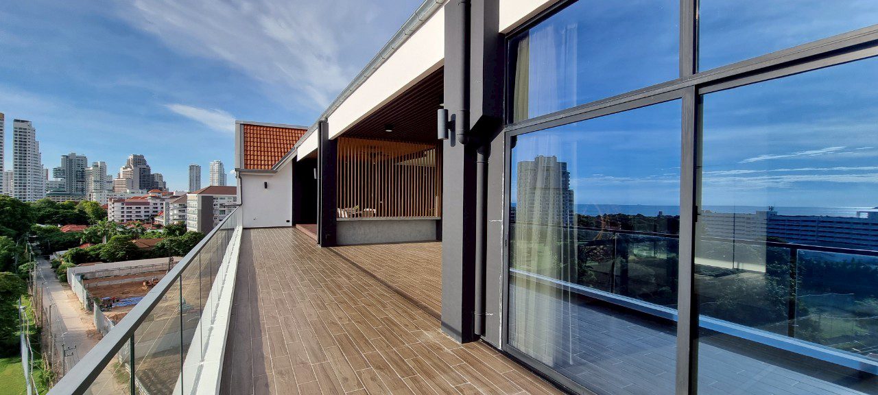 รูป Stunning Penthouse for Sale at Sombat Condoview Pattaya - รูปที่ 28/32