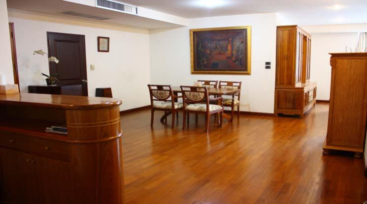 รูป 🔼🔽 AccomA 📩 Pet friendly 2 BR Condominium @Grand Langsuan (20594) - รูปที่ 4/9