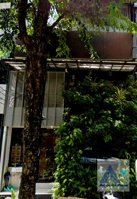 Townhouses for rent BTS Chit Lom : 🔼🔽 AccomA 📩 Home Office 3 BR Townhouse in  Lumphini (AA45095)