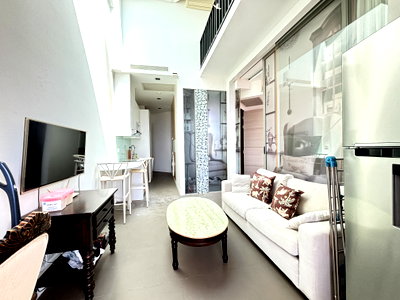 ขายคอนโด : Modus Beachfront Condo One Bedroom Unit for sale in Wongamat